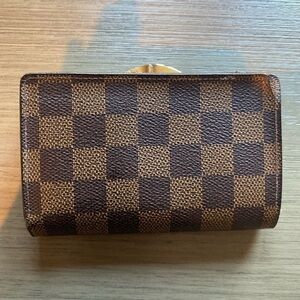 LOUIS VUITTON DAMIER EBENE KISS LOCK WALLET​​​​​​​